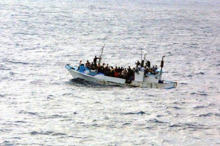 Peste 80 de migranti au fost salvati in largul coastei Libiei