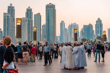 Reuters: Tranzactiile comerciale ale Emiratelor Arabe au atins aproape 1.000 de miliarde de dolari