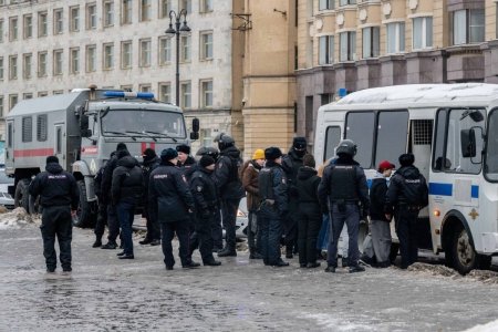 Peste 150 de persoane au primit condamnari in Rusia dupa participarea la actiuni de <span style='background:#EDF514'>COMEMORARE</span> a lui Aleksei Navalnii