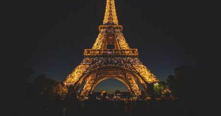 Turnul Eiffel este inchis pentru public, incepand de luni, din cauza grevei angajatilor