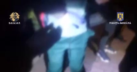 Retea de traficanti care livrau droguri in cluburi si <span style='background:#EDF514'>CAZINOURI</span> din Buzau, anihilata VIDEO