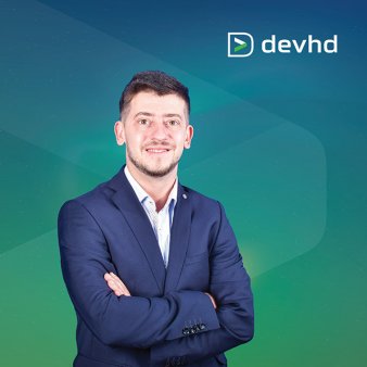 Adrian Herdan, fondator si CEO al Devhd - consultant in transformare digitala prin platforma ServiceNow: Derulam in fiecare an 15-20 de proiecte, din care 50% sunt pentru clienti noi. Peste 90% din proiecte sunt pentru piata din Romania si pentru cele din regiunea DACH
