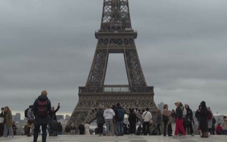 Turnul Eiffel a fost inchis din nou. Ce s-a intamplat