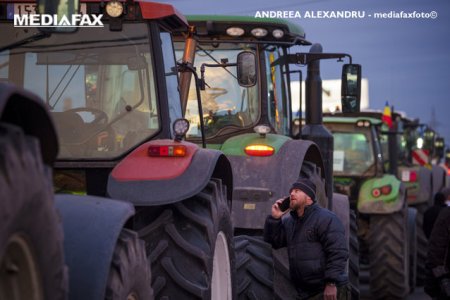 Fermierii polonezi vor intensifica protestele prin blocarea totala a frontierei cu Ucraina
