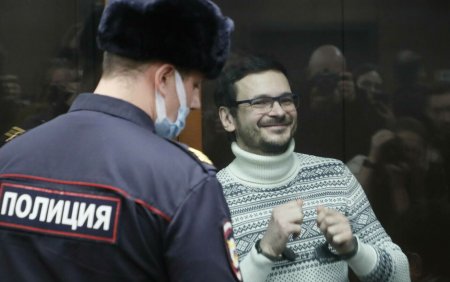 Opozantul rus Ilia Iasin jura intr-o scrisoare sa lupte impotriva tiraniei dupa moartea vechiului sau prieten Navalnii