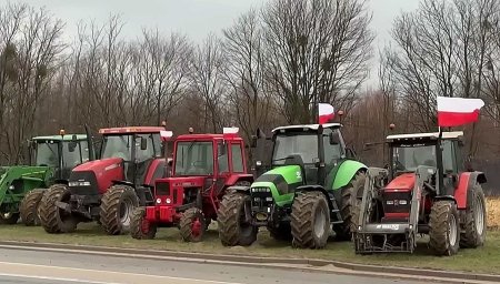 Fermierii polonezi ameninta cu blocada frontierei cu Ucraina  