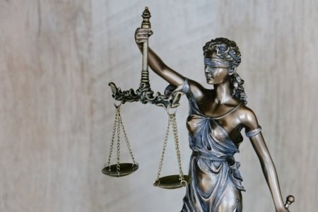Care este rolul avocatului intr-un stat de drept?