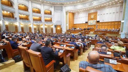 Parlamentul interzice comercializarea bauturilor energizante catre minori