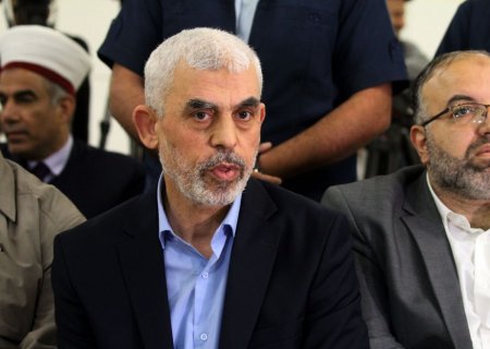 Yahya Sinwar, liderul Hamas, sufera de complicatii in urma pneumoniei. Presa saudita sustine ca ar fi fugit in Egipt