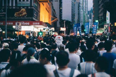 Media: Populatia <span style='background:#EDF514'>HONG KONG</span>-ului a ajuns la 7,5 milioane de locuitori