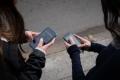 Anglia interzice folosirea de catre elevi a telefoanelor mobile in scoli