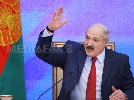 Presedintele Belarusului Alexander Lukasenko cere patrule inarmate pe strazi pentru a preveni infr<span style='background:#EDF514'>ACTIUNILE</span> de natura extremista