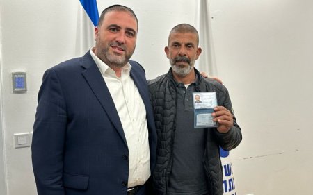 Un barbat nascut in <span style='background:#EDF514'>GAZA</span> care a salvat mai multi israelieni a primit rezidenta in Israel