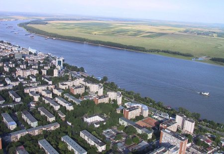 Kievul cauta traseu alternativ pe Dunare pentru a evita blocada poloneza