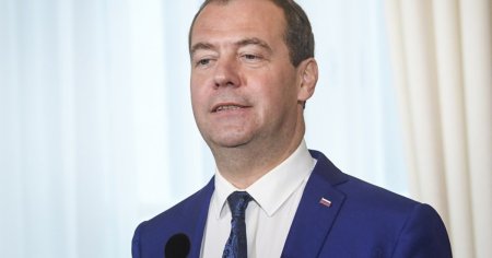 UE il trimite pe Dmitri Medvedev la psihiatru