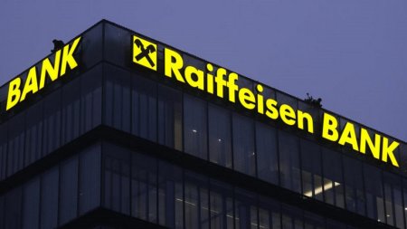 Raiffeisen Bank, suspectata de spalare de bani. Rusia ar fi beneficiarul final