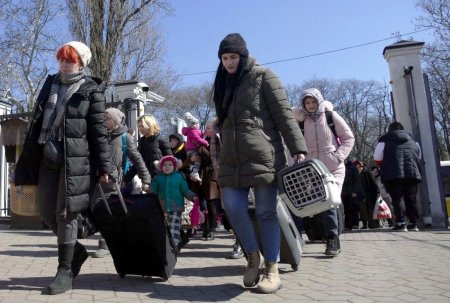 Peste 14 milioane de ucraineni si-au parasit locuintele in cei doi ani de razboi. Unii au riscat si au revenit acasa. Cand ne-am intors, totul in jur era minat