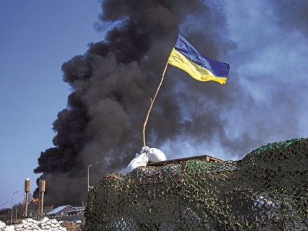 Doi ani de razboi: liderii occidentali au depus flori la un monument din Kiev