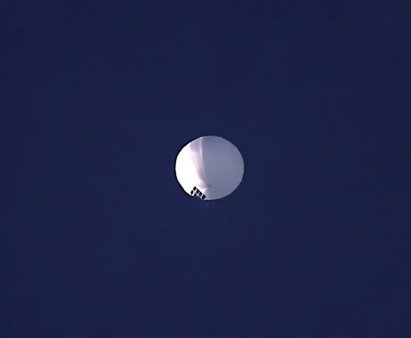 Un balon de mici dimensiuni a fost interceptat de un avion de lupta in SUA
