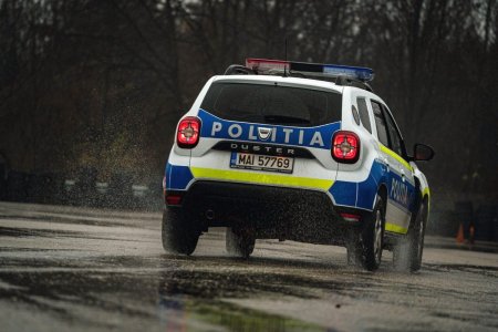 <span style='background:#EDF514'>SOFER B</span>aut si drogat, urmarit de politisti dupa ce a facut un accident in Vama Veche. Cu ce viteza circula