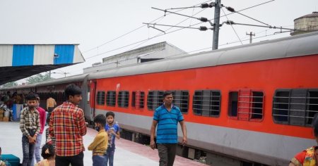 Un tren scapat de sub control a parcurs 70 de kilometri fara mecanic, in India. Cum a fost oprit