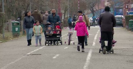 Mica Asie de la curbura Carpatilor. Mai multi <span style='background:#EDF514'>NEPAL</span>ezi s-au stabilit si si-au intemeiat familii in Romania VIDEO