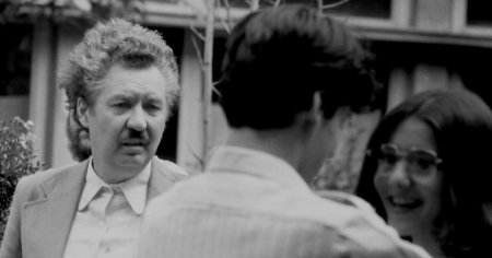 Nicolae Corjos, regizorul unui fenomen cinematografic al anilor '80. <span style='background:#EDF514'>LICEENII</span> si Declaratie de dragoste, filmele mai multor generatii VIDEO