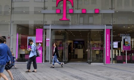 Veniturile Telekom Romania Mobile au scazut anul trecut cu 6,4%