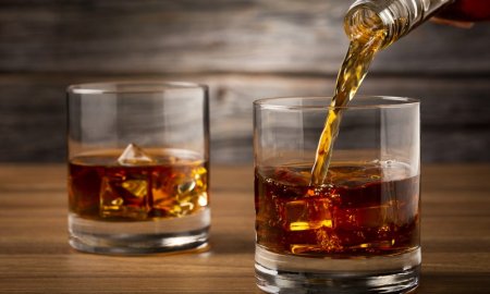 Exporturile de whiskey american in UE au crescut puternic in 2023, pana la 709 milioane de dolari