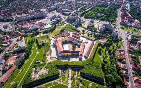 Cetatea din Romania care este folosita si astazi. Datorita tunelelor sale secrete a fost de necucerit de-a lungul istoriei