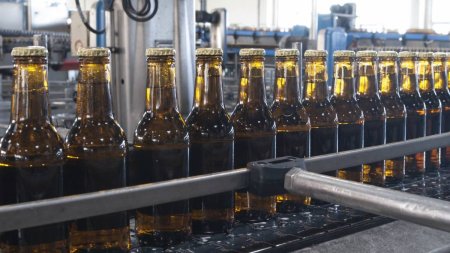 Una dintre cele mai cunoscute fabrici de bere din Romania isi inchide portile, dupa 44 de ani de activitate. Sute de angajati raman fara locuri de munca