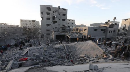 Masacru in Gaza: peste 100 de palestinieni care asteptau ajutoare, ucisi intr-un atac israelian, acuza oficialii din Gaza. Israelul spune ca a fost o busculada