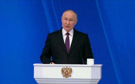 Vladimir Putin: Occidentul tot repeta ca Rusia este pe cale sa atace Europa. Este un nonsens total