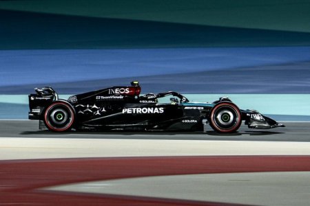 Mercedes ridica s<span style='background:#EDF514'>TACHE</span>ta in antrenamentele din Bahrain. Hamilton, nou record al circuitului!