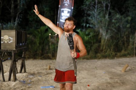 Catalin <span style='background:#EDF514'>MOROSANU</span> a fost eliminat de la Survivor All Stars. Cati bani ar fi primit de la PRO TV