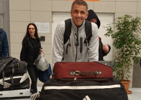 Concurentii de la Insula de 1 milion au plecat spre Republica Dominicana! Cosmin Cernat, primele declaratii facute din aeroport