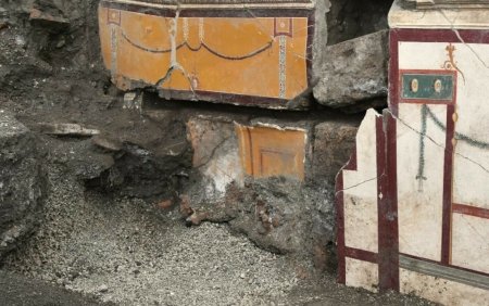 FOTO. Descoperiri de mare valoare, in timpul sapaturilor in Pompei. Toate erau ingropate si conservate in <span style='background:#EDF514'>CENUSA</span> vulcanica