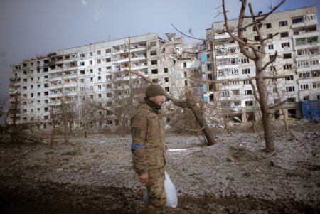 <span style='background:#EDF514'>RAZBOI</span>ul din Ucraina, ziua 738. Atacul cu drone rusesti asupra Harkovului avariaza infrastructura civila