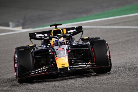 Azi are loc prima cursa de Formula 1 din 2024 » Se anunta spectacol in Marele Premiu din <span style='background:#EDF514'>BAHRAIN</span>