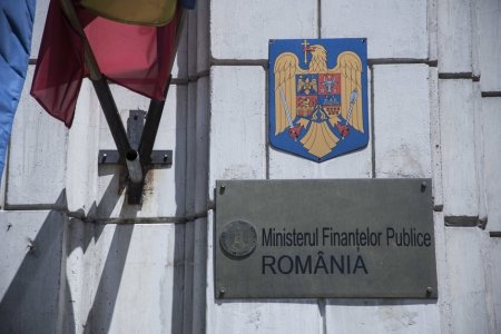 Ministerul Finantelor: Fitch reconfirma ratingul suveran al Romaniei si perspectiva stabila