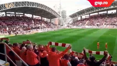 Imnul celor de la UTA, cantat de intreg stadionul