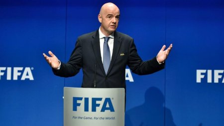 Infantino: FIFA se opune cartonaselor albastre