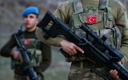Turcia respinge acuzatia HRW privind posibile crime de razboi in Siria. Raportul este departe de a reflecta realitatile