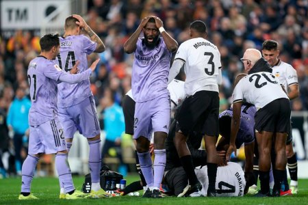 VIDEO Imagini cutremuratoare! Accidentare teribila in Valencia - Real Madrid: jucatorii au ramas incremeniti pe teren