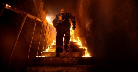 Incendiu la Judecatoria Cornetu din judetul Ilfov. Pompierii intervin la fata locului