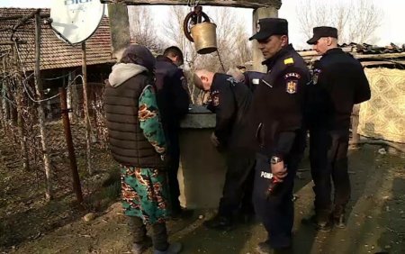 Am luat hainele si atat. Oamenii din Dolj evacuati dupa ce s-a descoperit gaz metan in <span style='background:#EDF514'>FANTANI</span> se tem pentru viata lor