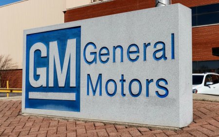 General Motors recheama 820.000 de camionete noi, din cauza ca haioanele s-ar putea deschide pe neasteptate