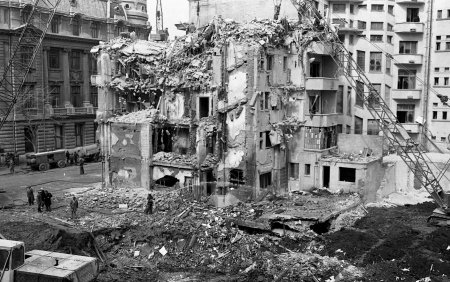 Se implinesc 47 de ani de la cutremurul din 1977. Peste 1.500 de oameni au murit | GALERIE FOTO