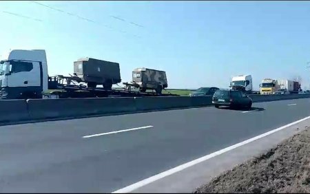 Accident intre 3 camioane care faceau parte dintr-un convoi militar ce se indrepta spre Mihail Kogalniceanu