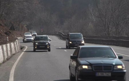 Trafic infernal pe DN1, timp de o luna. Restrictii de trafic intre Comarnic si Sinaia